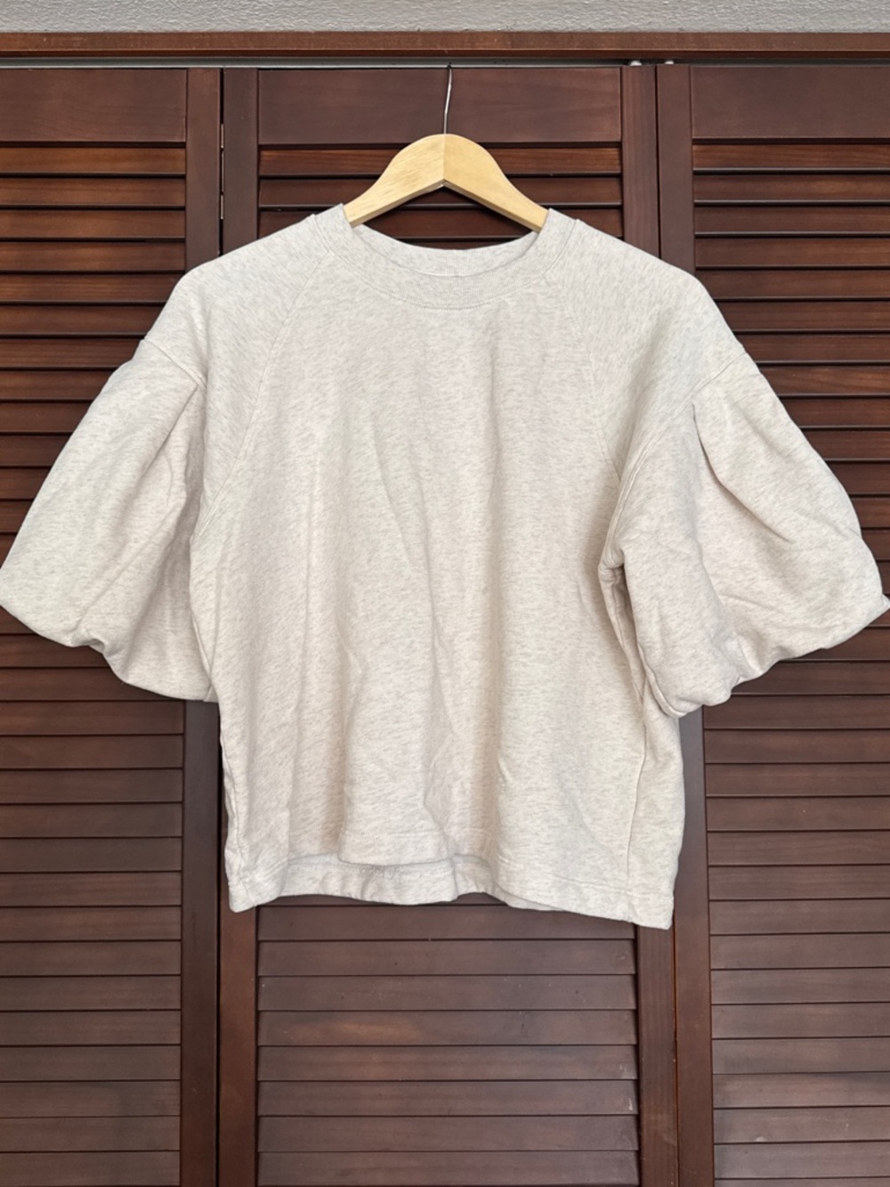 Madewell Women's Crewneck Puff
Sleeve Fleece Sweatshirt Beige
Cotton Blend M
